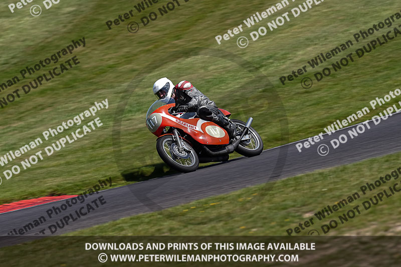 Vintage motorcycle club;eventdigitalimages;mallory park;mallory park trackday photographs;no limits trackdays;peter wileman photography;trackday digital images;trackday photos;vmcc festival 1000 bikes photographs